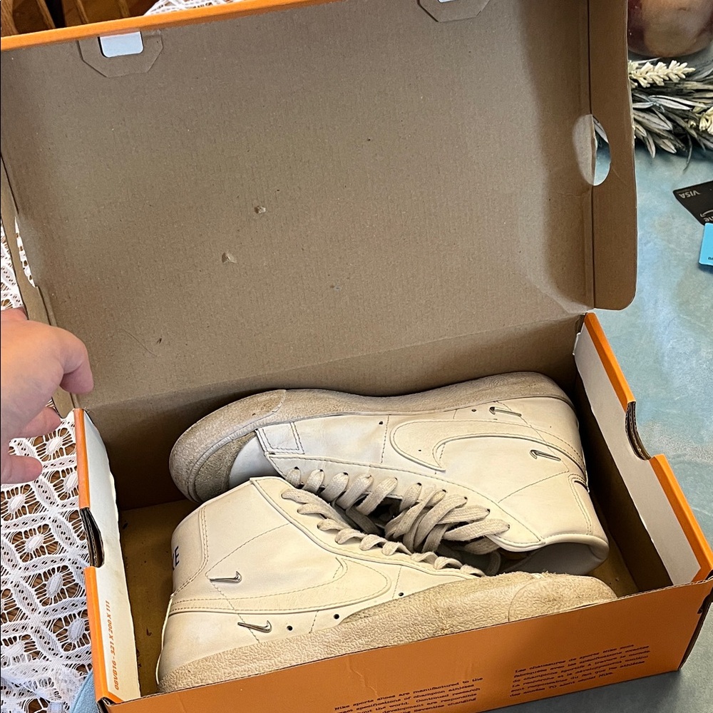 Nike Women’s Cream and Blue  High-Top Sneakers